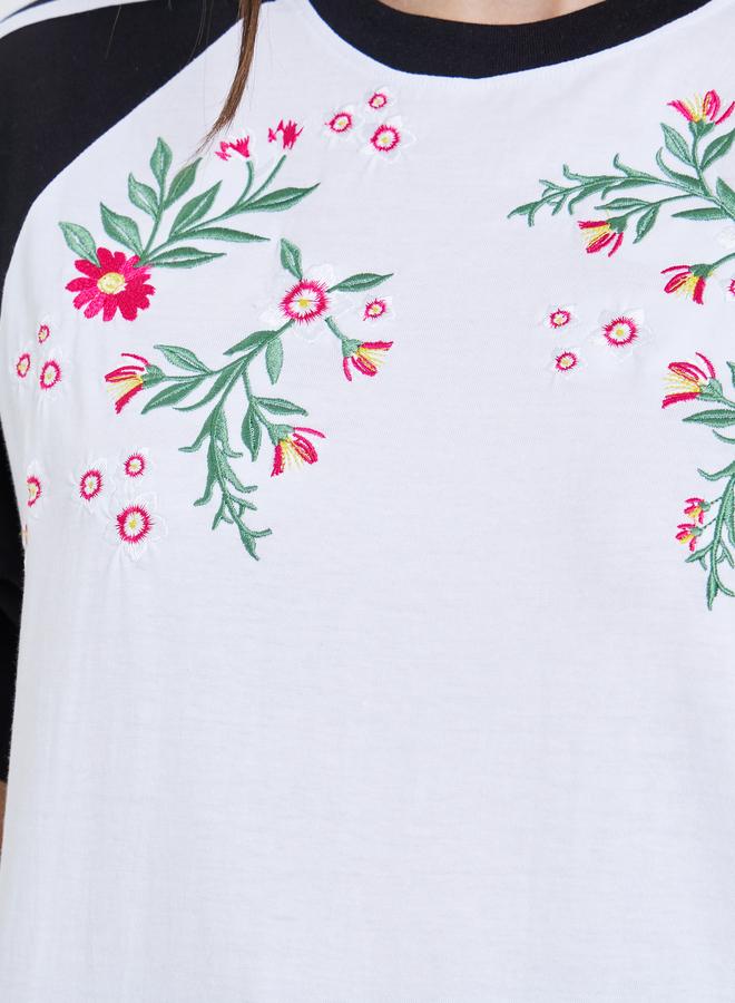 Styli Women Embroidered Color Block 100% Cotton T-Shirt - Image 3